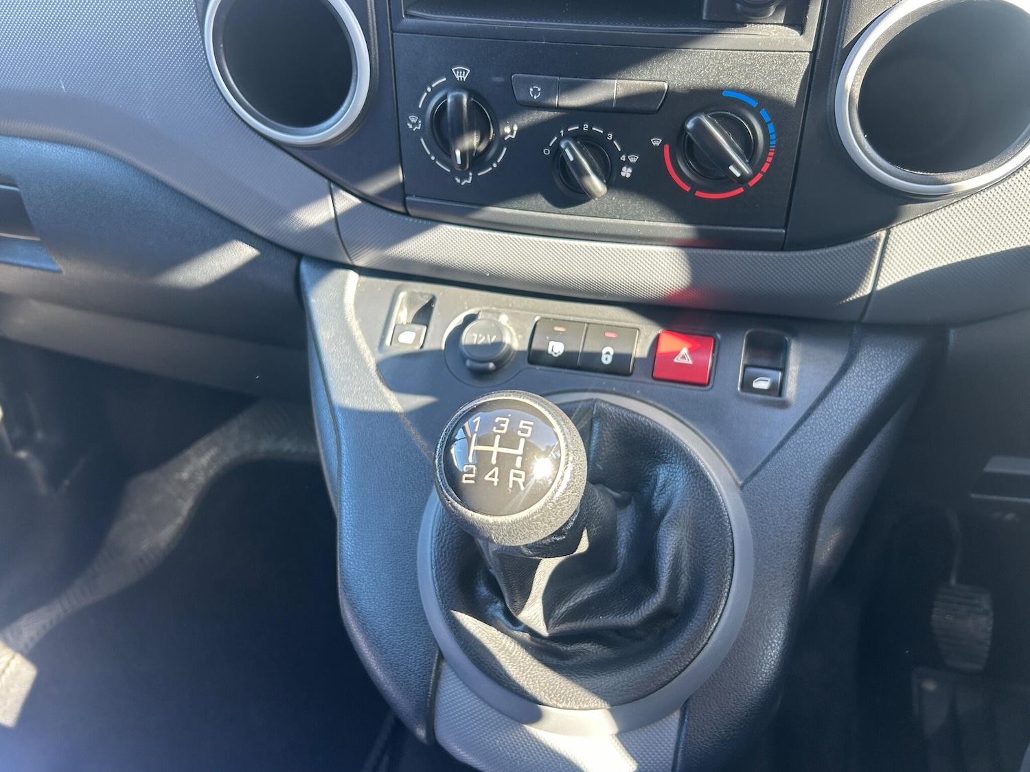 Used Peugeot Partner 2018 for sale - 76326067: Photo 21