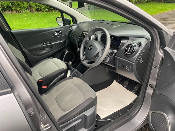 Used Renault Captur 2015 for sale - 76035936: Photo 16
