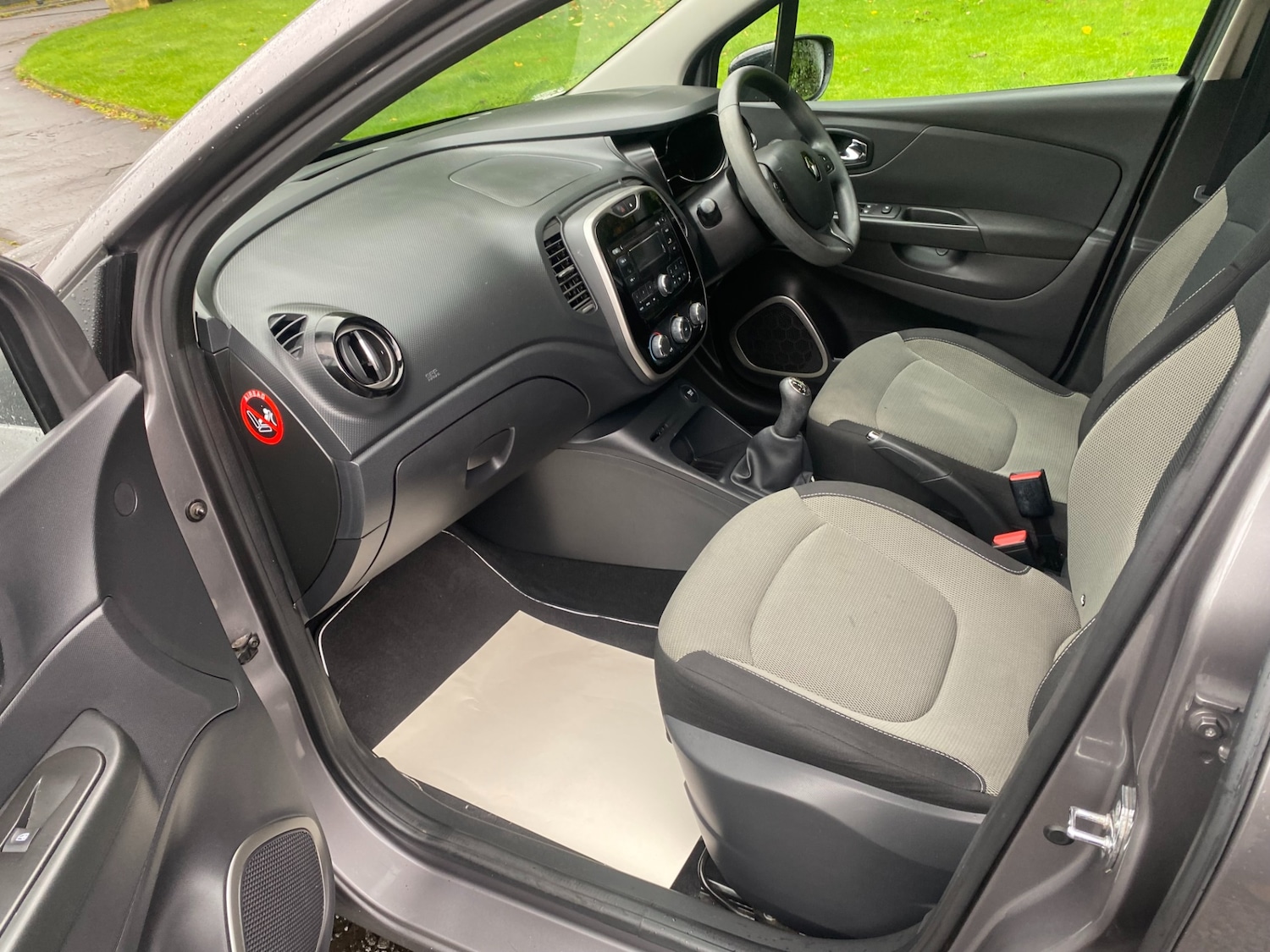 Used Renault Captur 2015 for sale - 76507747: Photo 15