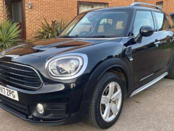 2017 - 2.0 Cooper D 5dr (Chilli Pk/MediaXL Pk) £35 TAX