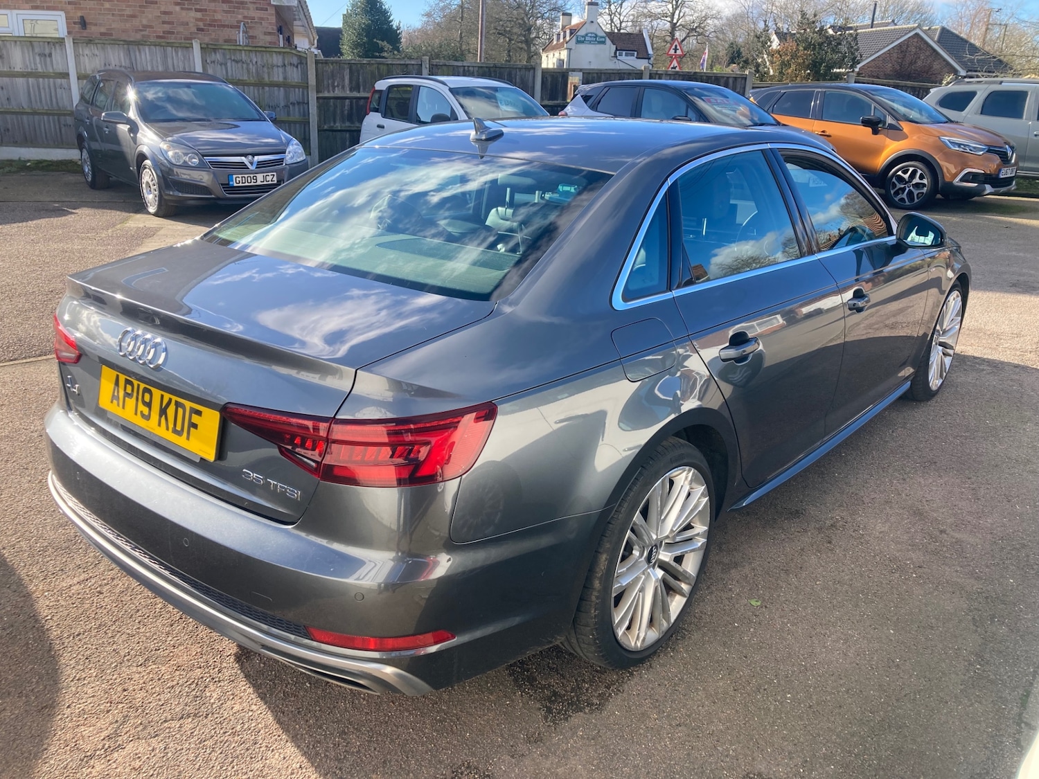 Used Audi A4 2019 for sale - 77607291: Photo 3