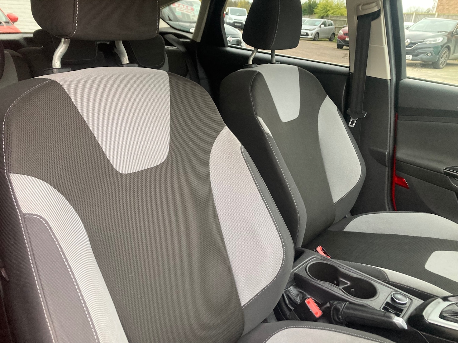 Used Ford Focus 2013 for sale - 76504744: Photo 11