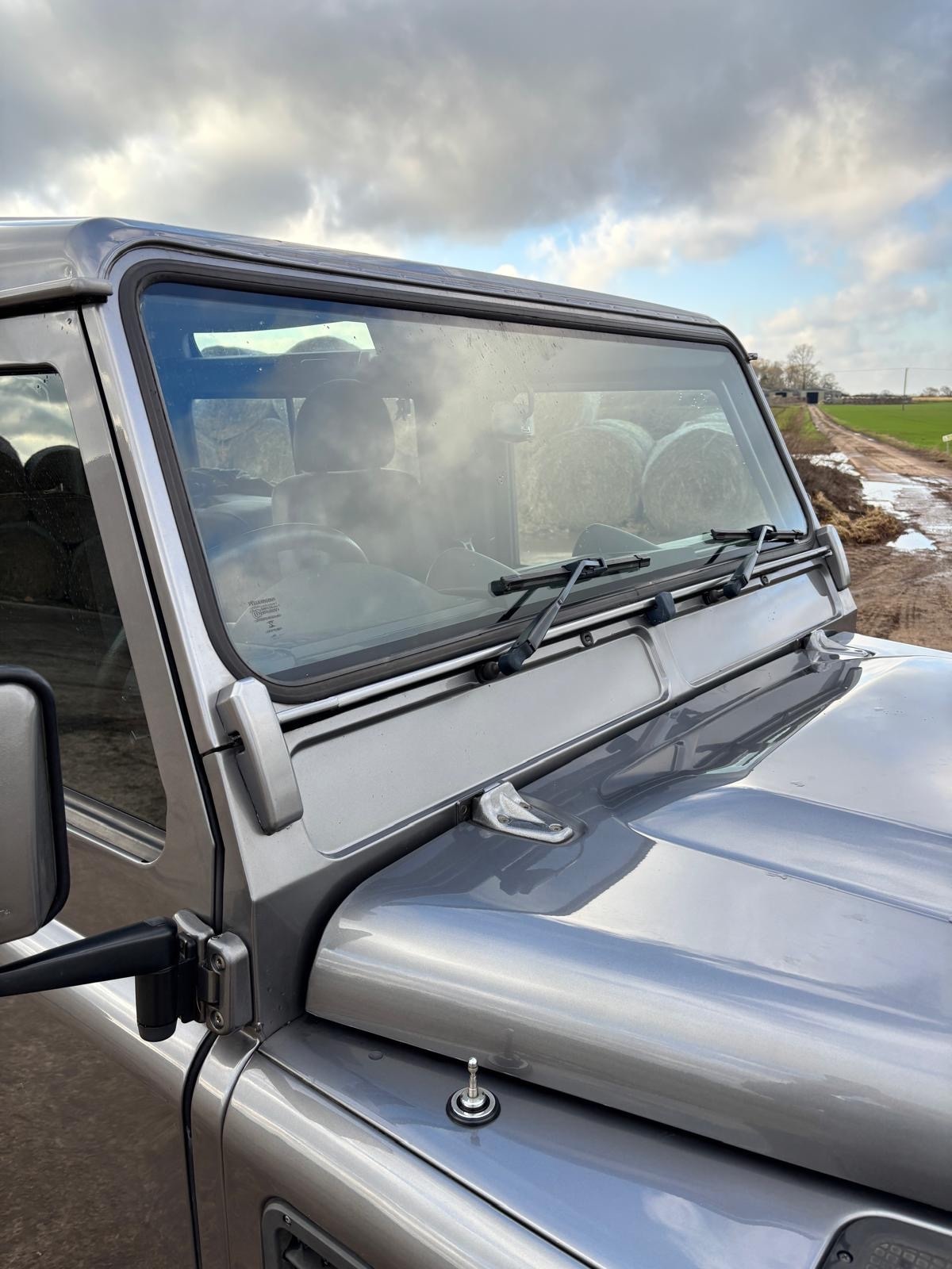 Used Land Rover Defender 2011 for sale - 76969115: Photo 25