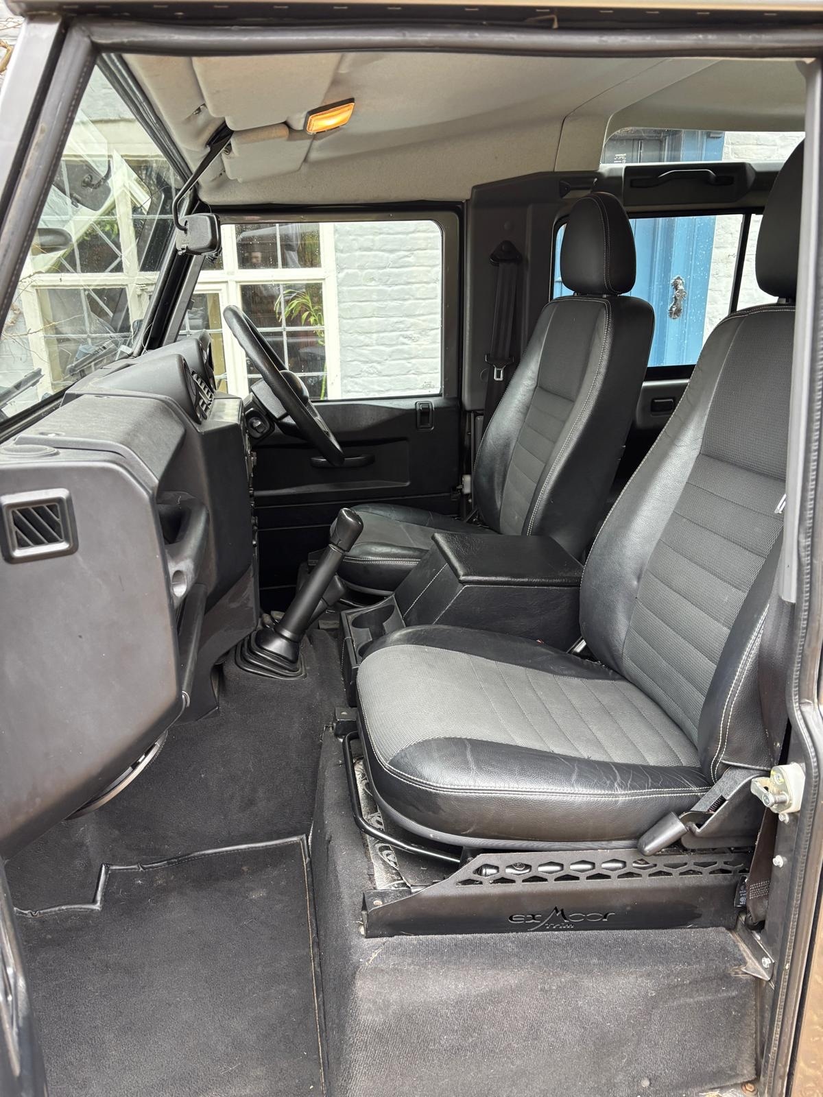 Used Land Rover Defender 2011 for sale - 76969115: Photo 33