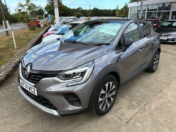 Used Renault Captur 2024 for sale - 79393794: Photo