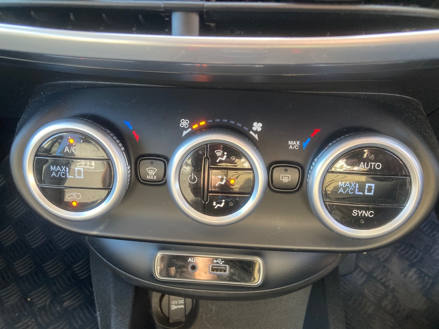 Used Fiat 500X 2016 for sale - 78166064: Photo 8