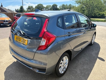 Used Honda Jazz 2019 for sale - 79019668: Photo