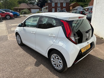 Used Toyota AYGO 2019 for sale - 79071041: Photo