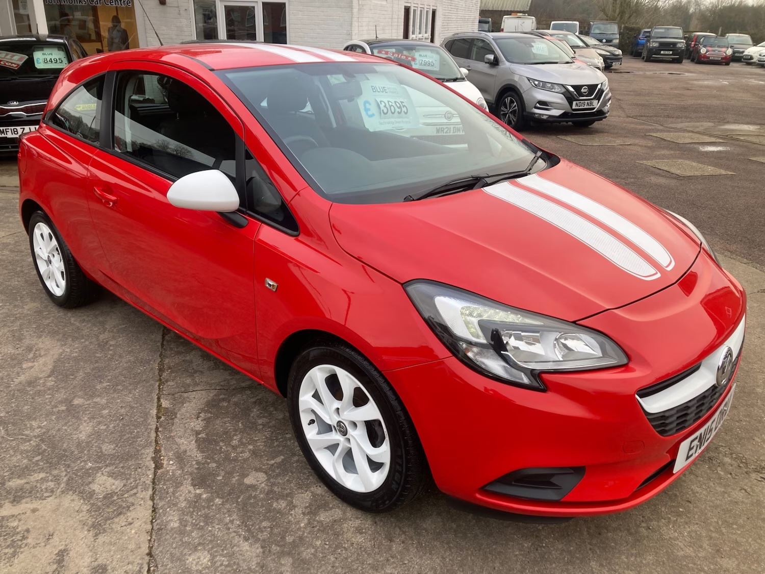 Used Vauxhall Corsa 2015 for sale - 77490000: Photo 3
