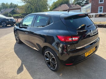 Used Renault Clio 2019 for sale - 79527497: Photo