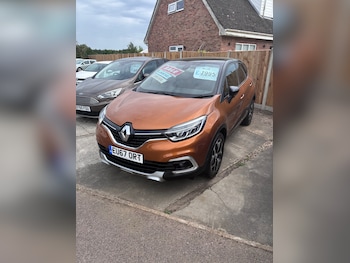 Used Renault Captur 2017 for sale - 78765522: Photo