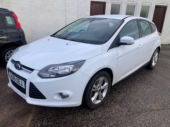 2011 (61) - 1.6 125 Zetec 5dr