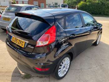 Used Ford Fiesta 2015 for sale - 75124800: Photo