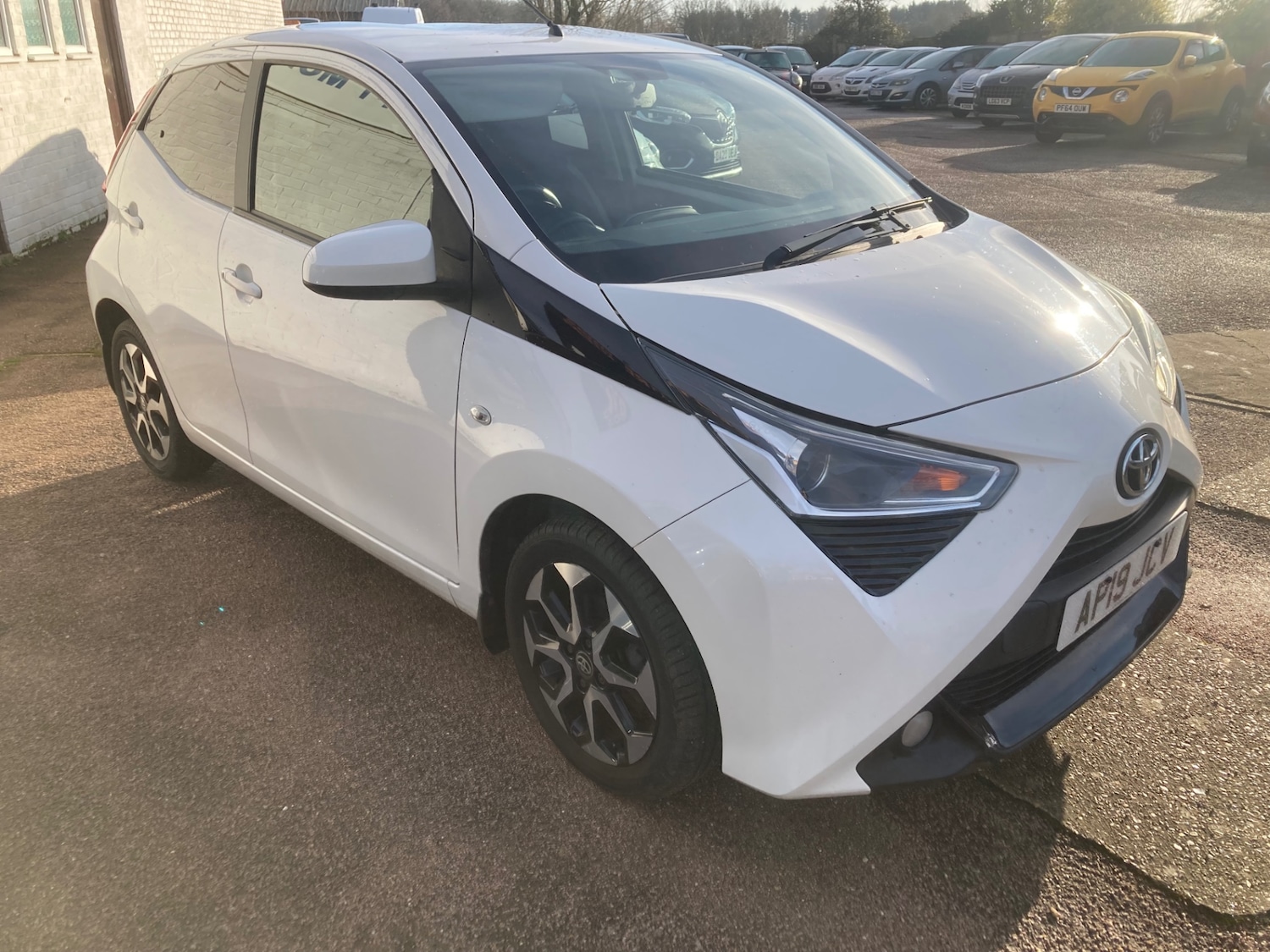 Used Toyota AYGO 2019 for sale - 77195529: Photo 2