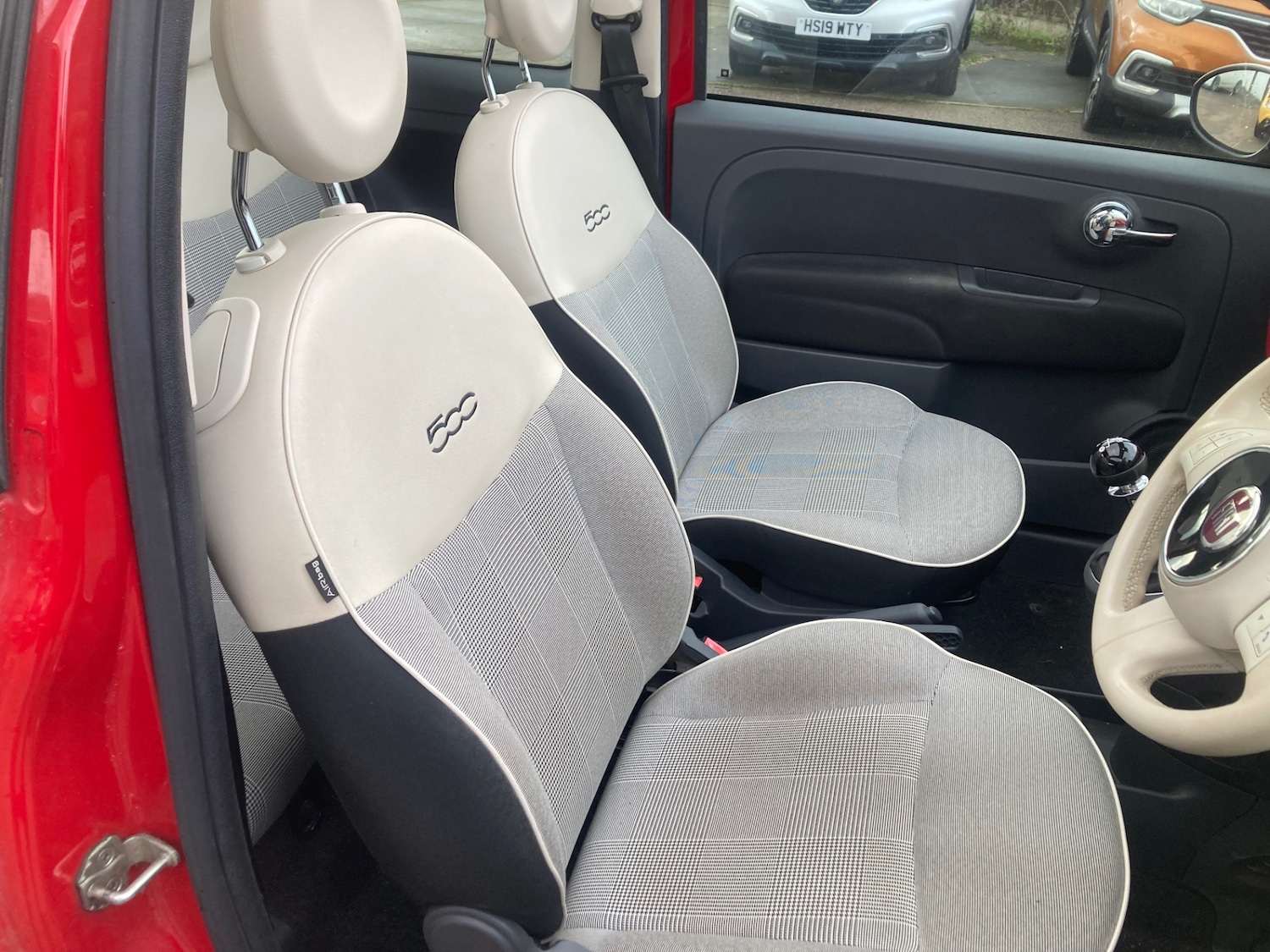 Used Fiat 500C 2014 for sale - 77159416: Photo 6