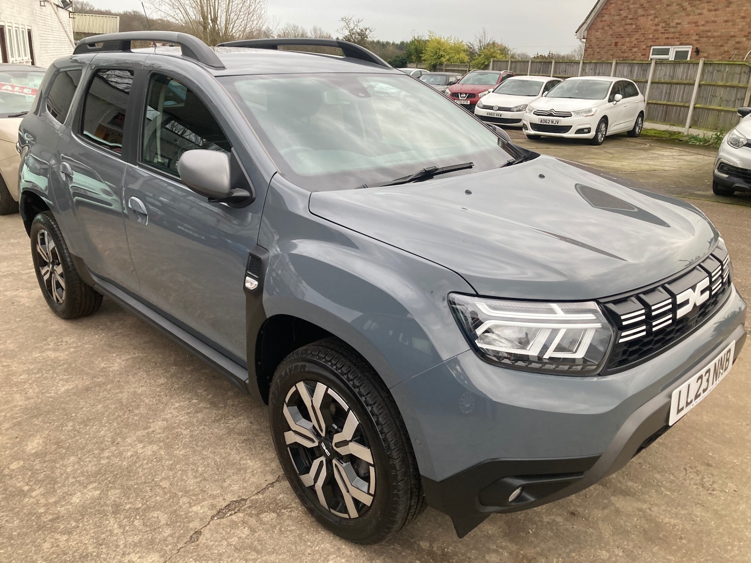 Used Dacia Duster 2023 for sale - 76957097: Photo 3