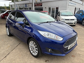 Used Ford Fiesta 2015 for sale - 79536209: Photo