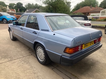 Used Mercedes-Benz 190 1992 for sale - 75470120: Photo
