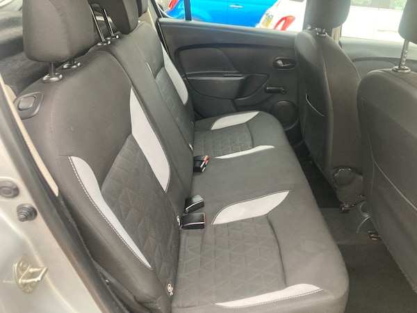 Used Dacia Sandero Stepway 2015 for sale - 76225448: Photo 11