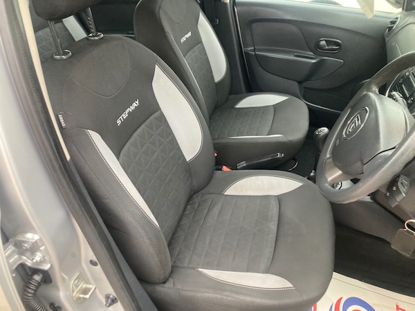 Used Dacia Sandero Stepway 2015 for sale - 76225448: Photo 9