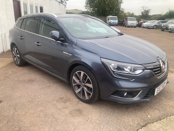 2017 (17) - 1.5 dCi Dynamique S Nav Estate Sport Tourer 5dr