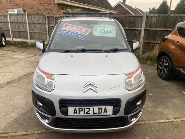 Used Citroen C3 Picasso 2012 for sale - 76192797: Photo 2