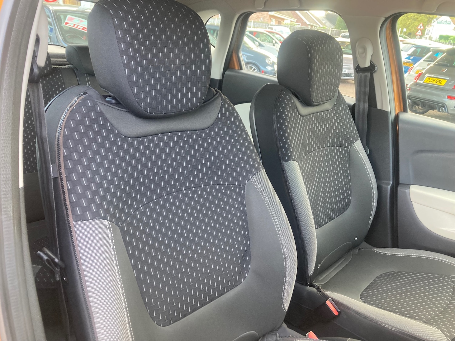 Used Renault Captur 2018 for sale - 76366309: Photo 10