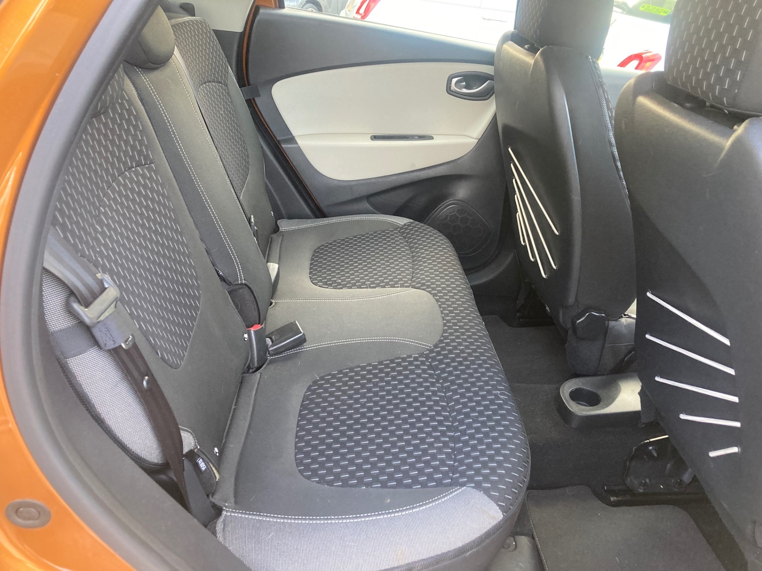 Used Renault Captur 2018 for sale - 76366309: Photo 11