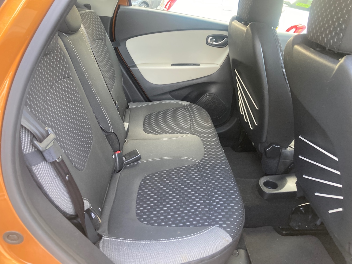 Used Renault Captur 2018 for sale - 76366309: Photo 12