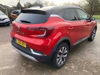 Used Renault Captur 2020 for sale - 77353634: Photo