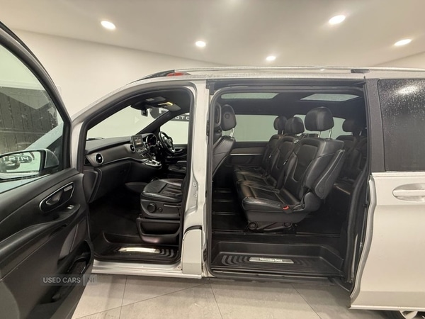 Used Mercedes-Benz V-Class 2018 for sale - 76474275: Photo 10