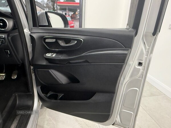 Used Mercedes-Benz V-Class 2018 for sale - 76474275: Photo 17