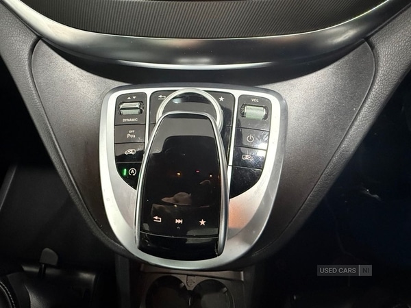 Used Mercedes-Benz V-Class 2018 for sale - 76474275: Photo 23