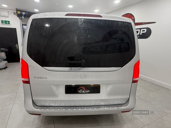 Used Mercedes-Benz V-Class 2018 for sale - 76474275: Photo 9