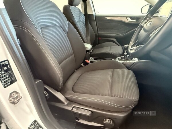 Used Ford Focus 2019 for sale - 76061047: Photo 13