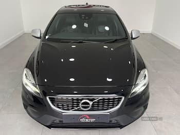 Used Volvo V40 2019 for sale - 79670572: Photo