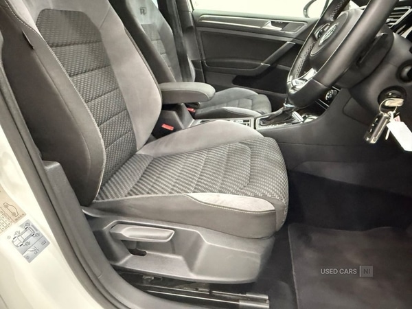 Used Volkswagen Golf 2018 for sale - 76378371: Photo 21