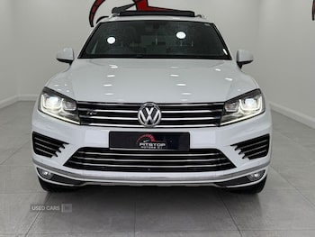 Used Volkswagen Touareg 2017 for sale - 76474287: Photo