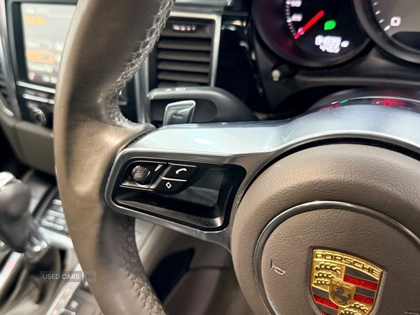 Used Porsche Macan 2015 for sale - 77346094: Photo 32