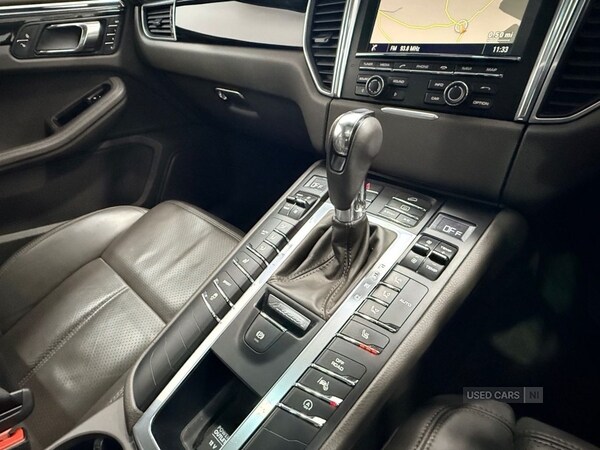 Used Porsche Macan 2015 for sale - 77346094: Photo 44