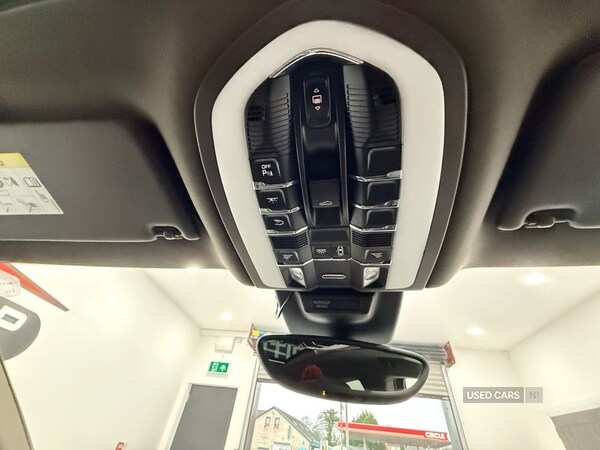 Used Porsche Macan 2015 for sale - 77346094: Photo 45