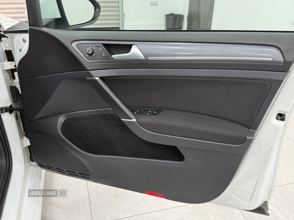 Used Volkswagen Golf 2016 for sale - 76729867: Photo 24