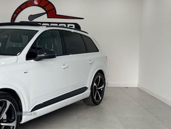 Used Audi Q7 2019 for sale - 79442236: Photo