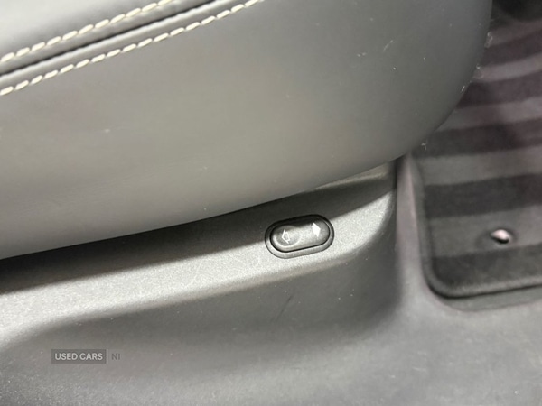 Used Land Rover Range Rover Velar 2018 for sale - 76474278: Photo 31