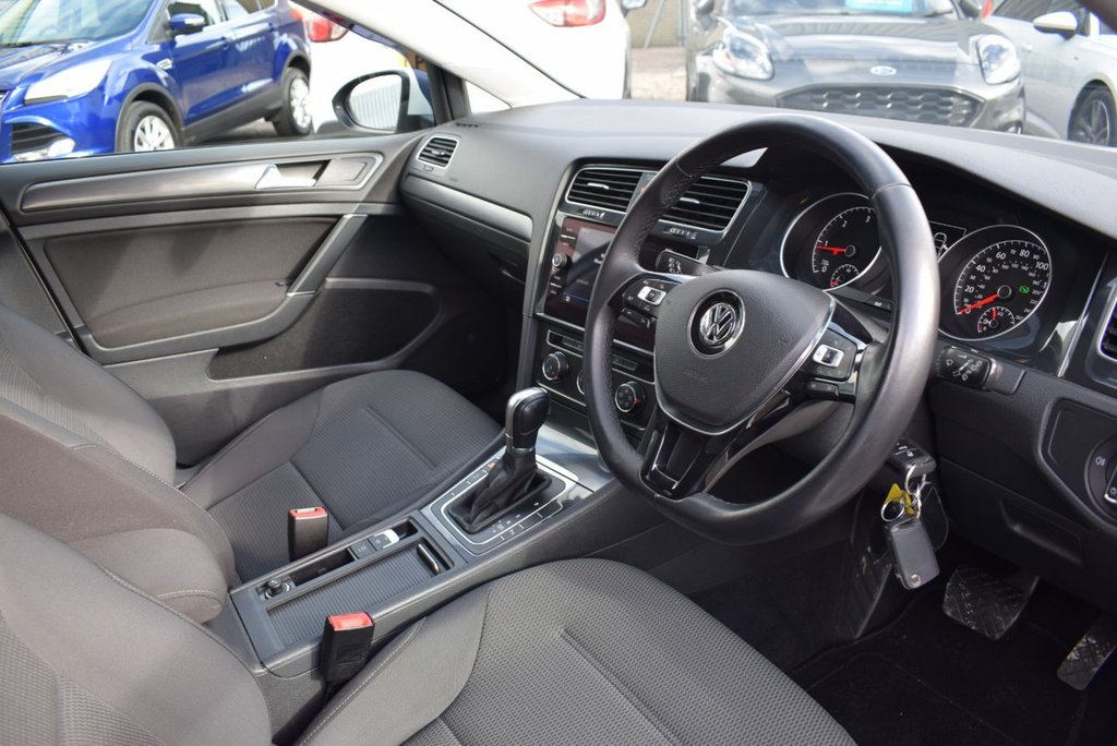Used Volkswagen Golf 2018 for sale - 77692744: Photo 25