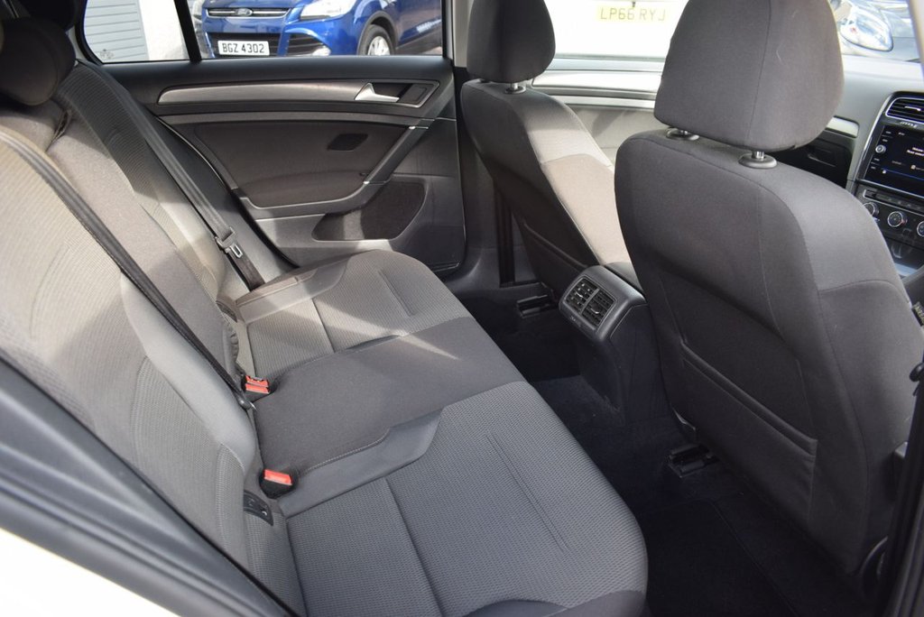 Used Volkswagen Golf 2018 for sale - 77692744: Photo 28