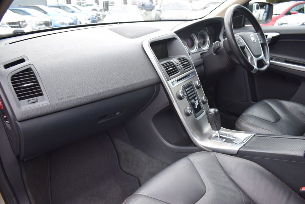 Used Volvo XC60 2012 for sale - 77748118: Photo 15