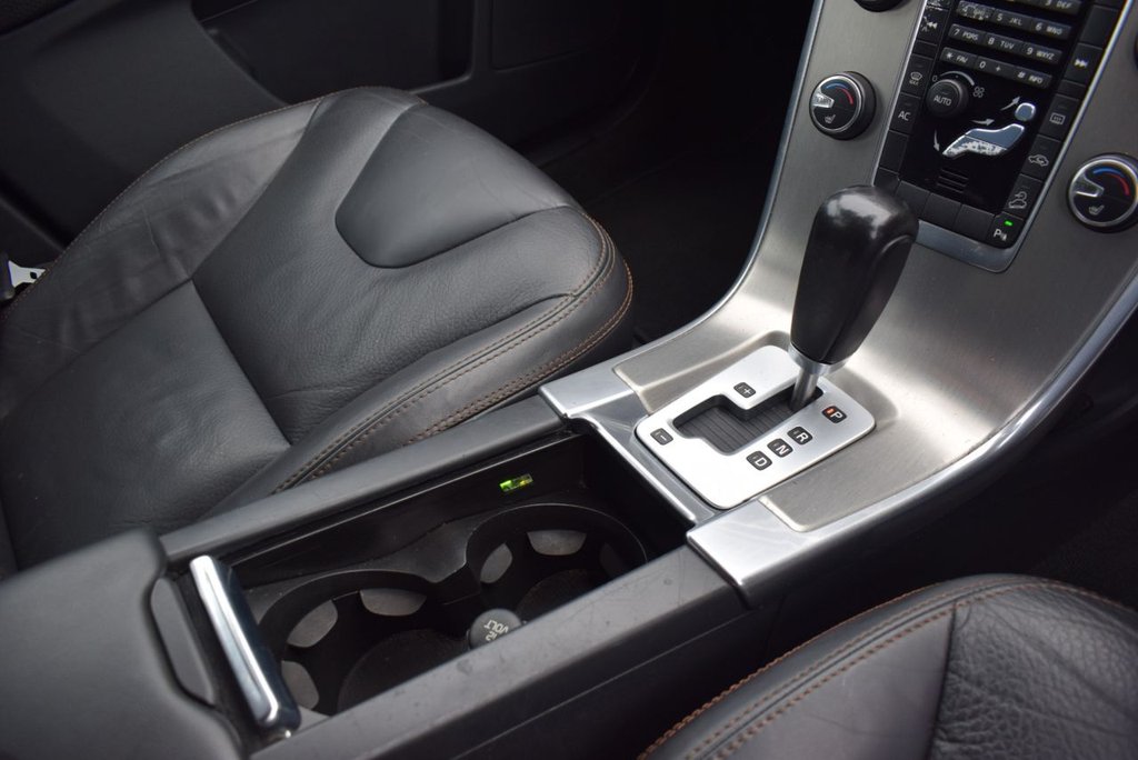 Used Volvo XC60 2012 for sale - 77748118: Photo 18