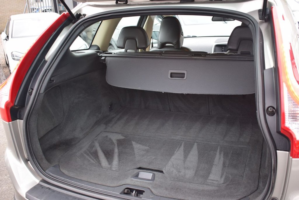 Used Volvo XC60 2012 for sale - 77748118: Photo 26