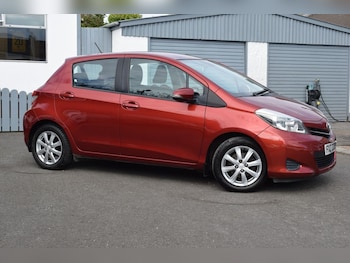 Used Toyota Yaris 2011 for sale - 76029574: Photo